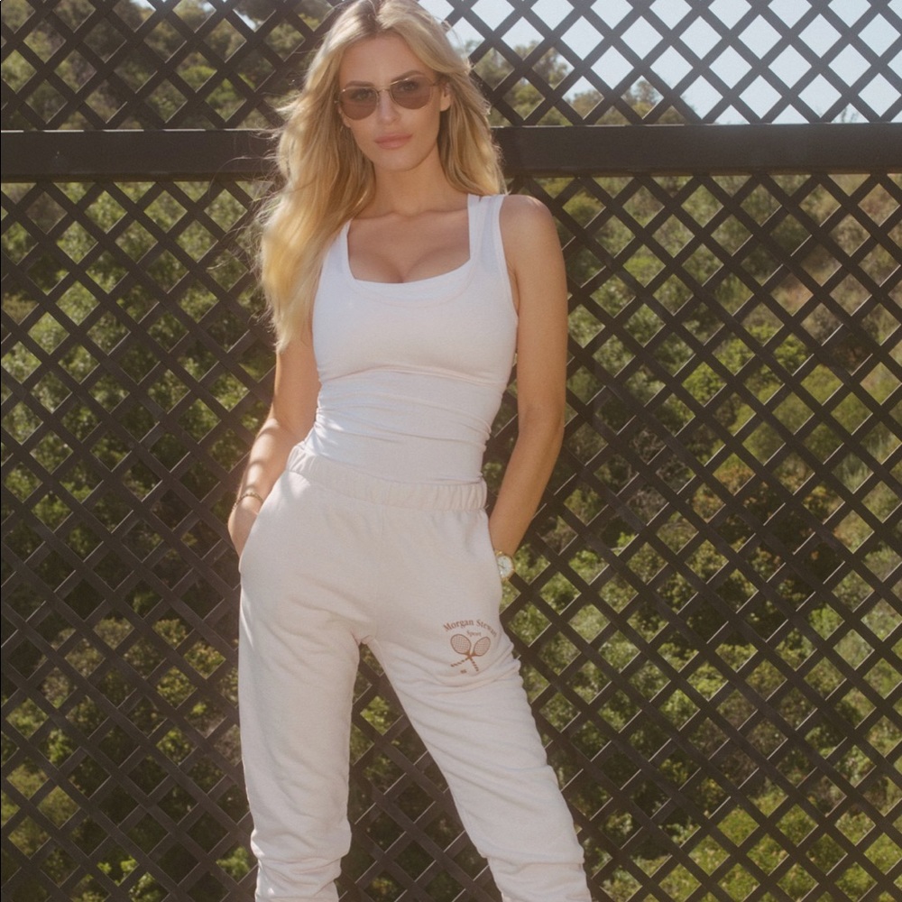 Morgan Stewart sport light pink tank top